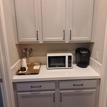 In Law Unit, 2 Bedroom Suite 로즈빌 외부 사진